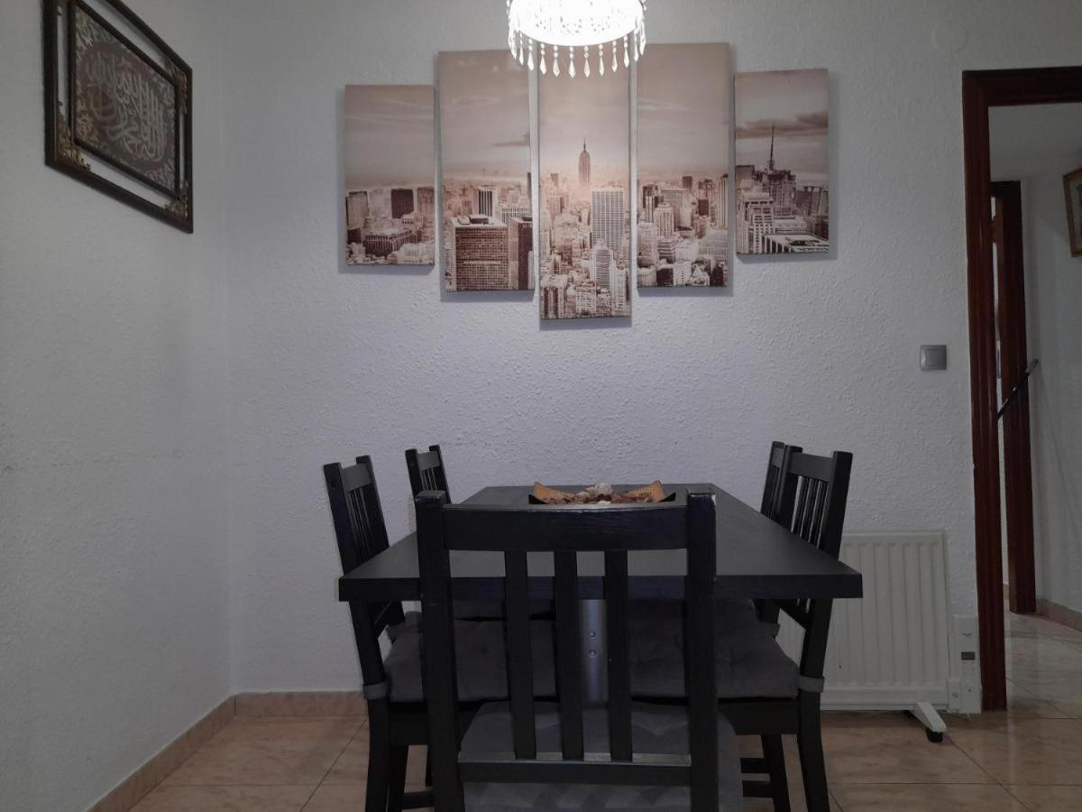 House Close To Airport Apartment El Prat de Llobregat